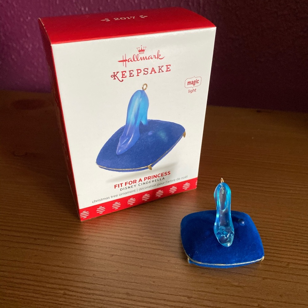 Hallmark Keepsake Disney Cinderella Ornament NIB